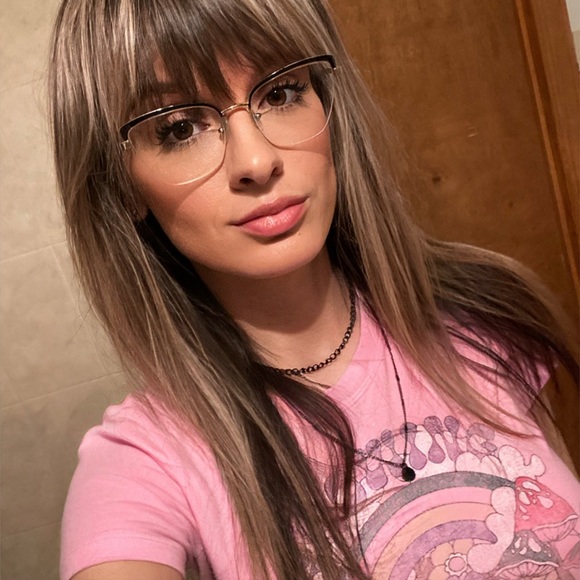 Meet your Posher, Julia - Picture 7 of 7